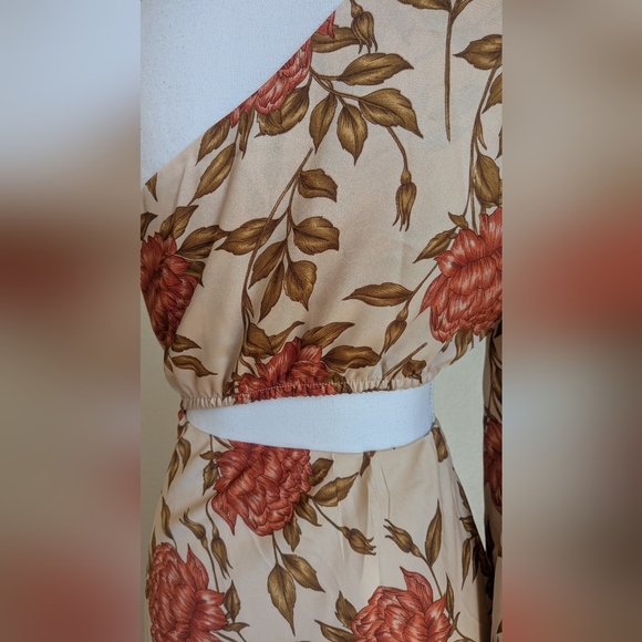 NWT Showpo Abigail One Shoulder Floral Cutout Maxi Dress Medium - Picture 8 of 10